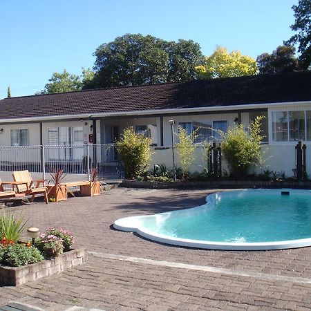 מסטרטון Acorn Estate Motel מראה חיצוני תמונה