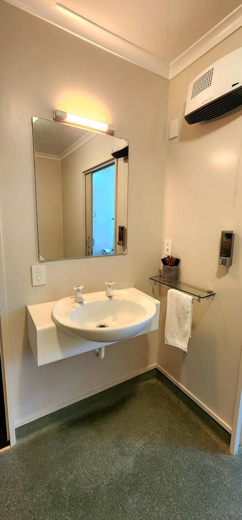 מסטרטון Acorn Estate Motel מראה חיצוני תמונה