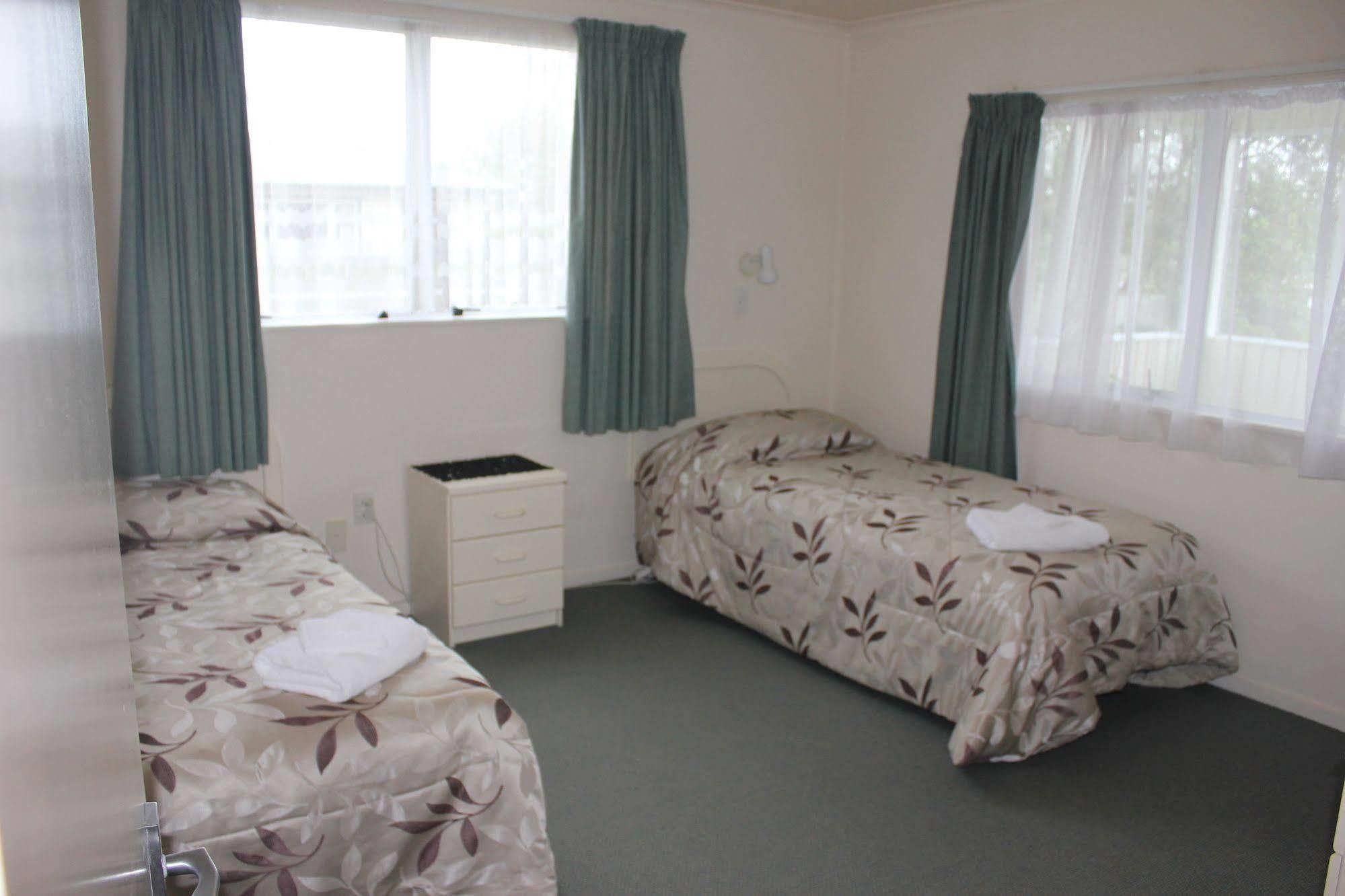 מסטרטון Acorn Estate Motel מראה חיצוני תמונה
